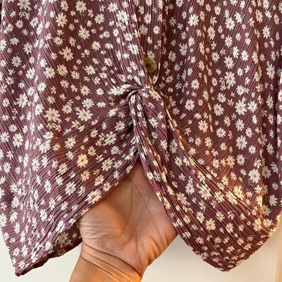 SO Juniors floral blush print dolman short sleeve blouse. L - Picture 6 of 6